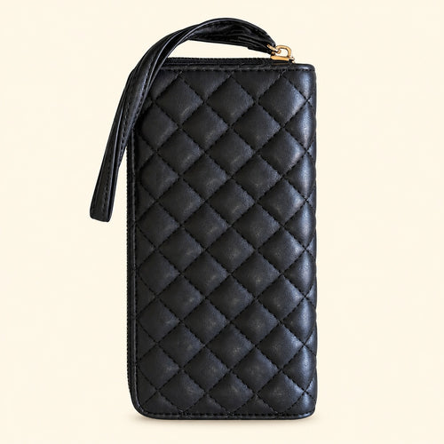 Cartera XOXO negra acolchada con correa, vista frontal