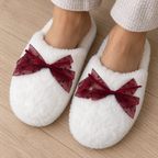 Luna Mellow · pantuflas blancas con moño guinda talla L 8–9