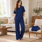 Conjunto acanalado de tres piezas · azul marino · escena de uso