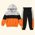 Conjunto infantil gris, negro y naranja con capucha y pantalón · 01-frente · reconstrucción