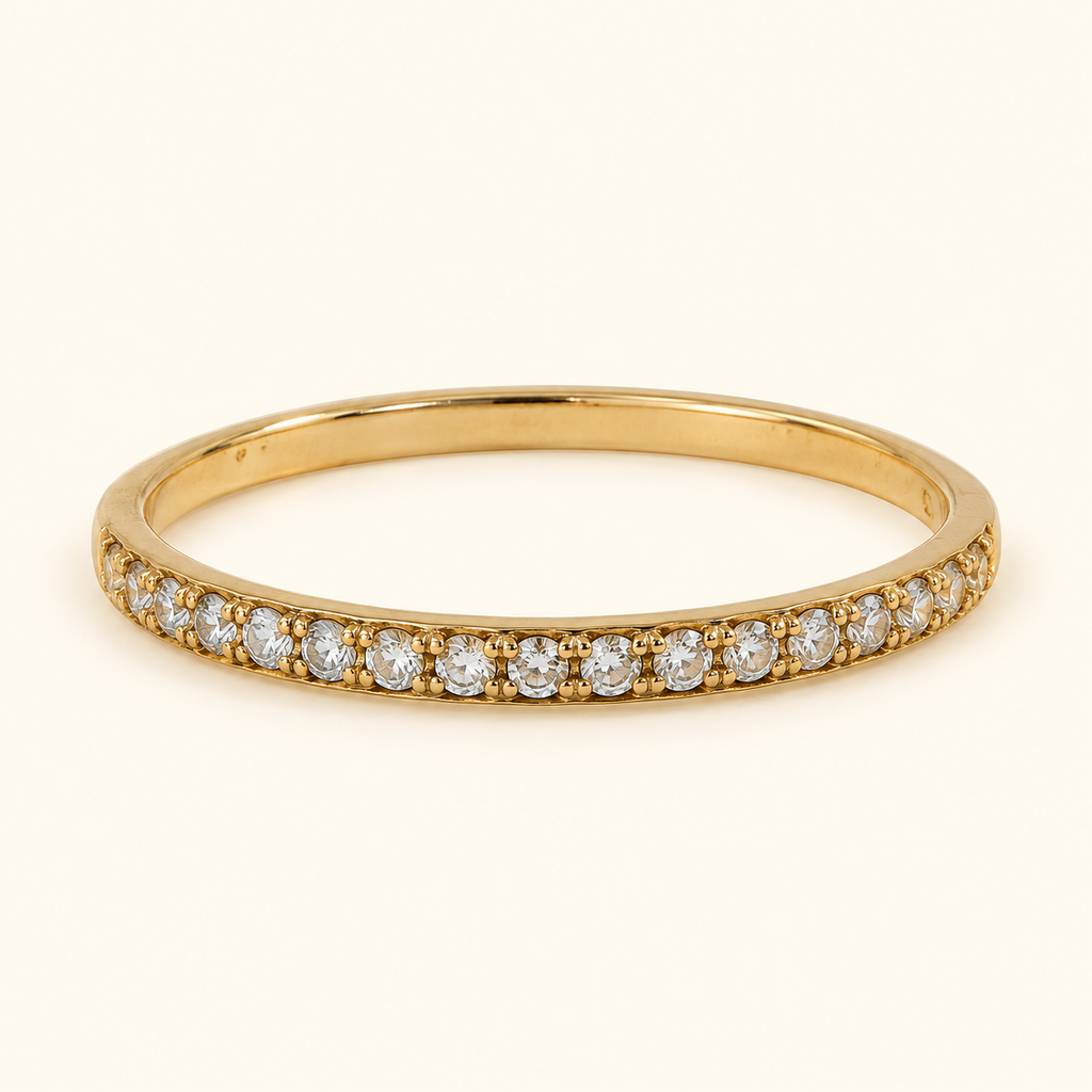 Anillo aro con piedras claras