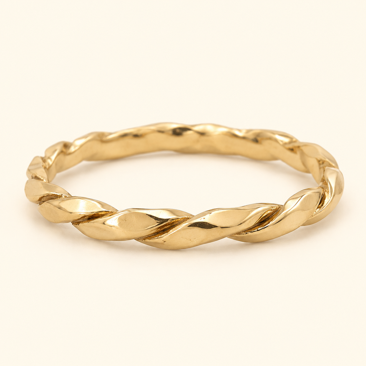 Anillo trenzado irregular