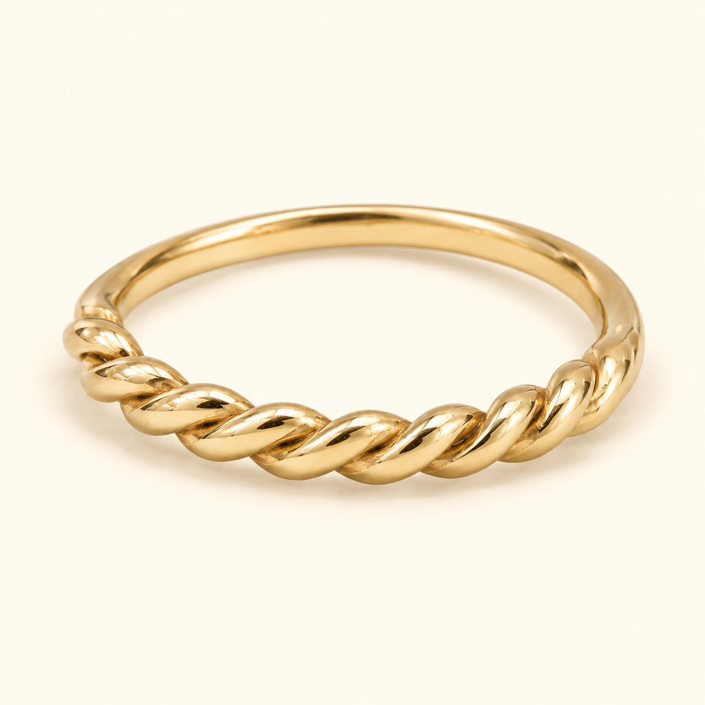 Anillo tipo cuerda, vista de estudio en ángulo