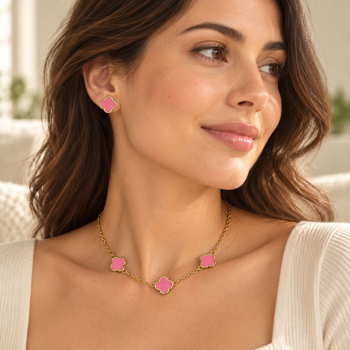 Conjunto rosa: collar + aretes, ejemplo de uso