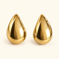 Aretes dorados de gota